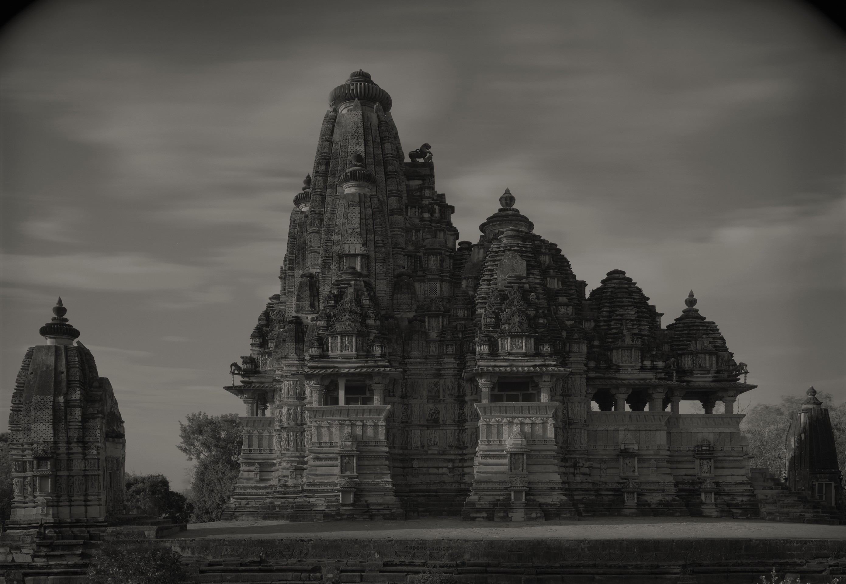 Группа храмов в Кхаджурахо, Индия, 1997. Фотограф Кенро Идзу