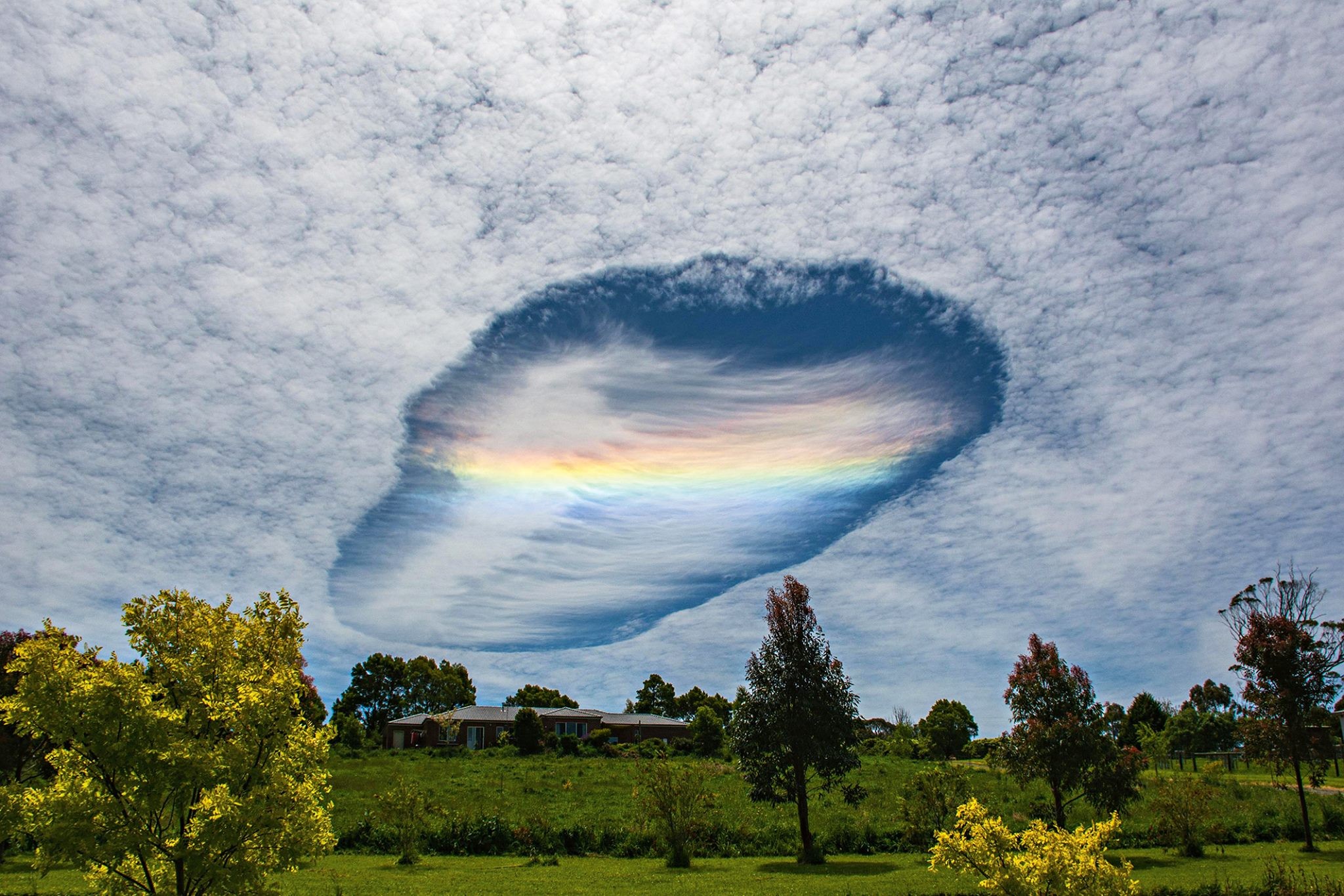 Облачная дыра, Виктория, Австралия. Автор неизвестен
