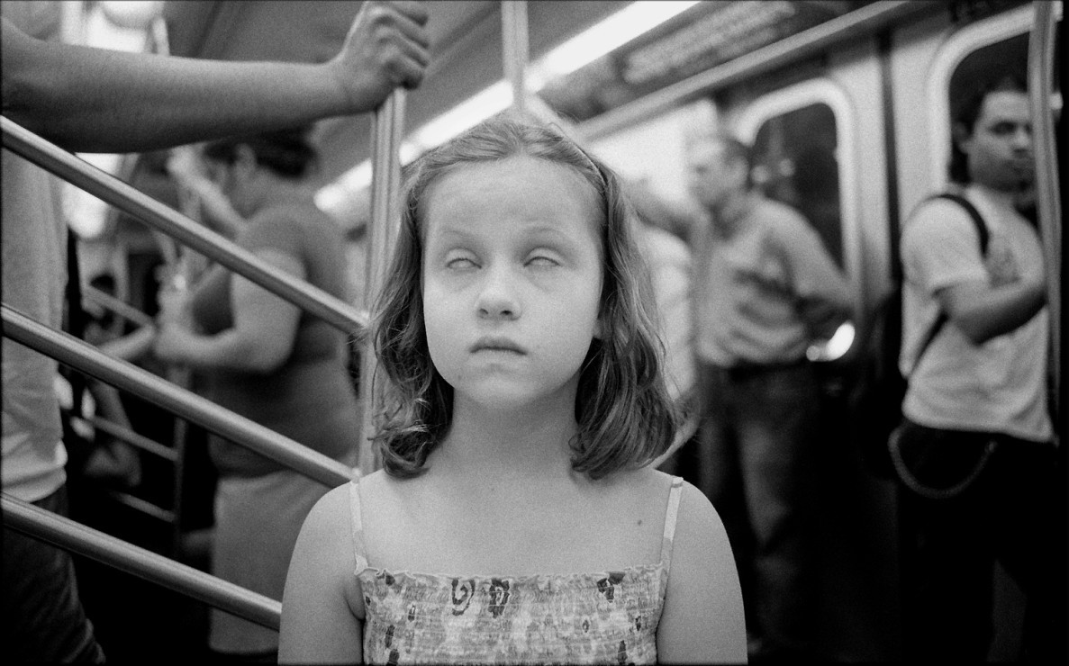 Экзорцизм. Метро, Нью-Йорк, 2010. Фотограф Мэтт Вебер