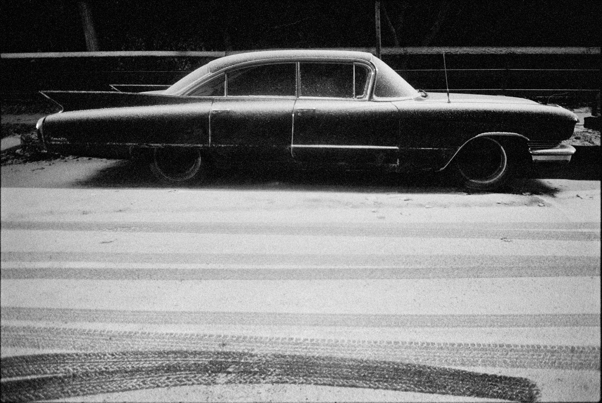 Припорошенный Кадиллак, Гарлем, Нью-Йорк, 1989. Фотограф Мэтт Вебер