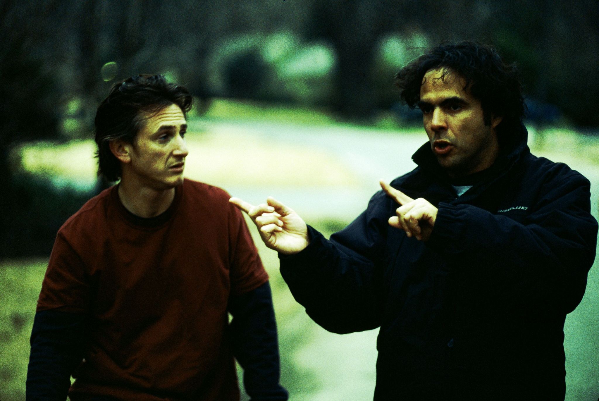 Шон Пенн и Алехандро Г. Иньярриту на съёмках 21 грамма, 2003