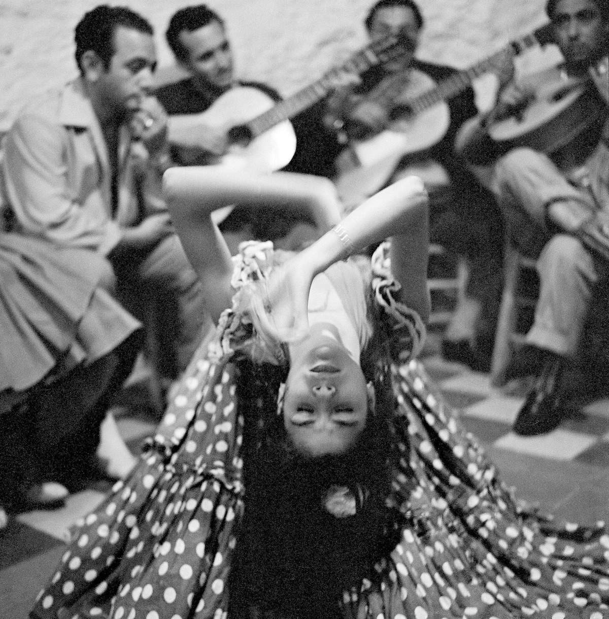 Цыганский танец в Сакромонте, Испания, 1956. Фотограф Пьерджорджо Бранци