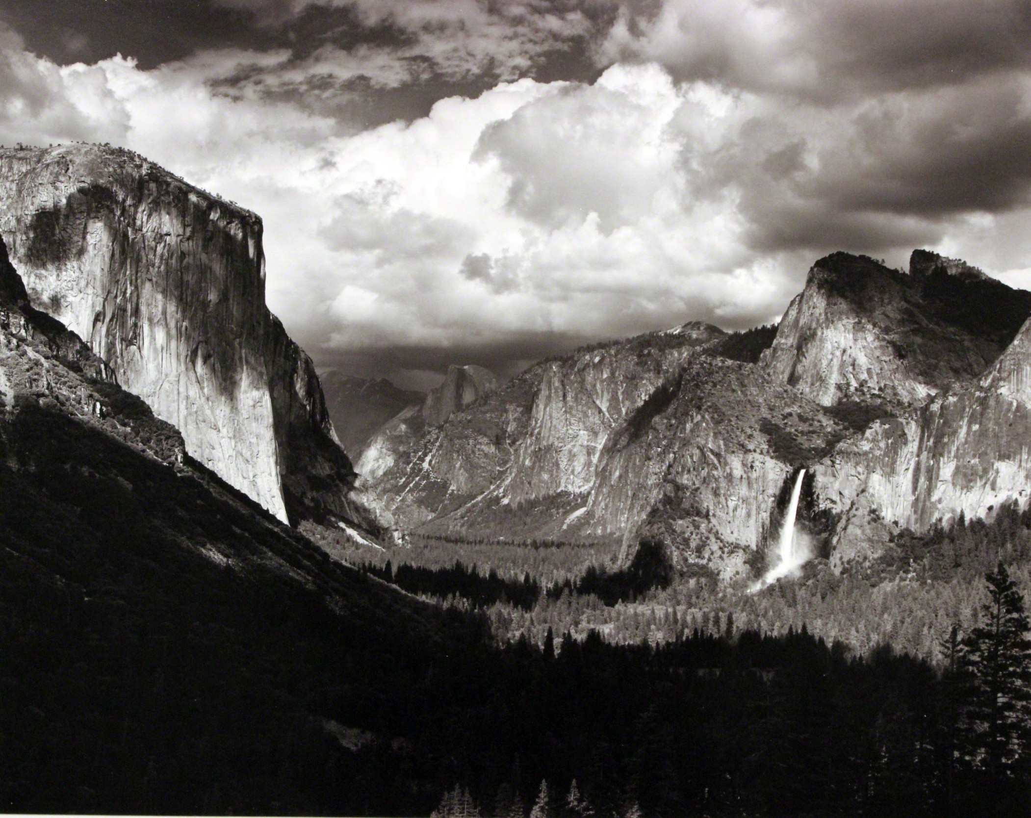 Гроза, долина Йосемити, 1945. Фотограф Энсел Адамс