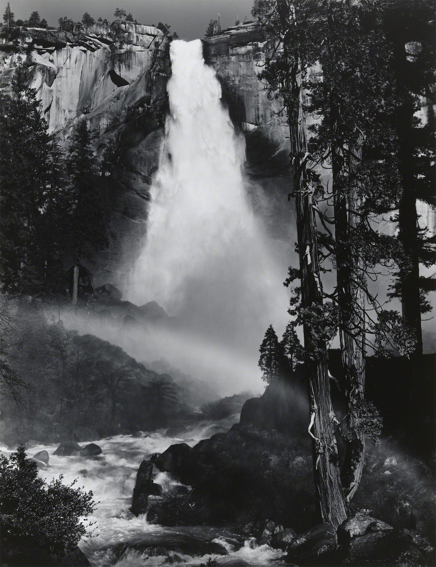 Водопад Невада, Радуга, 1946. Фотограф Энсел Адамс