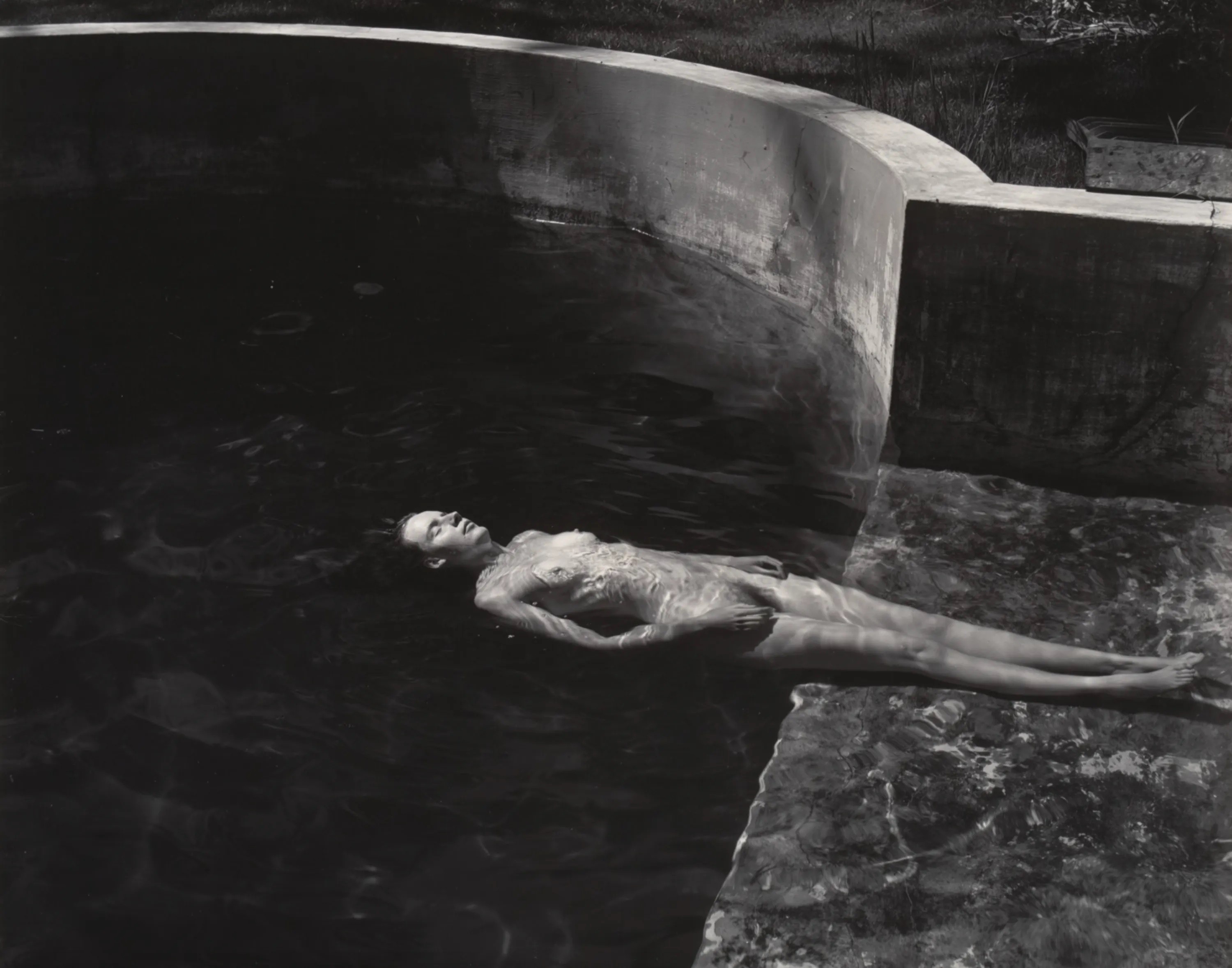 Плавающая обнаженная, 1939. Фотограф Эдвард Уэстон