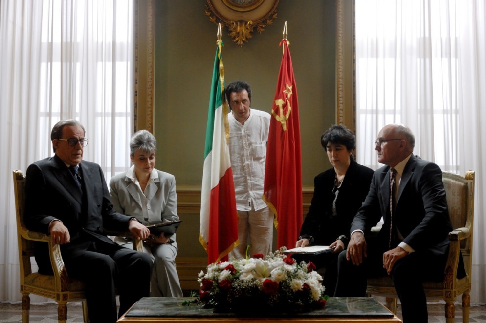 Тони Сервилло и Паоло Соррентино на съёмках Изумительного, 2008