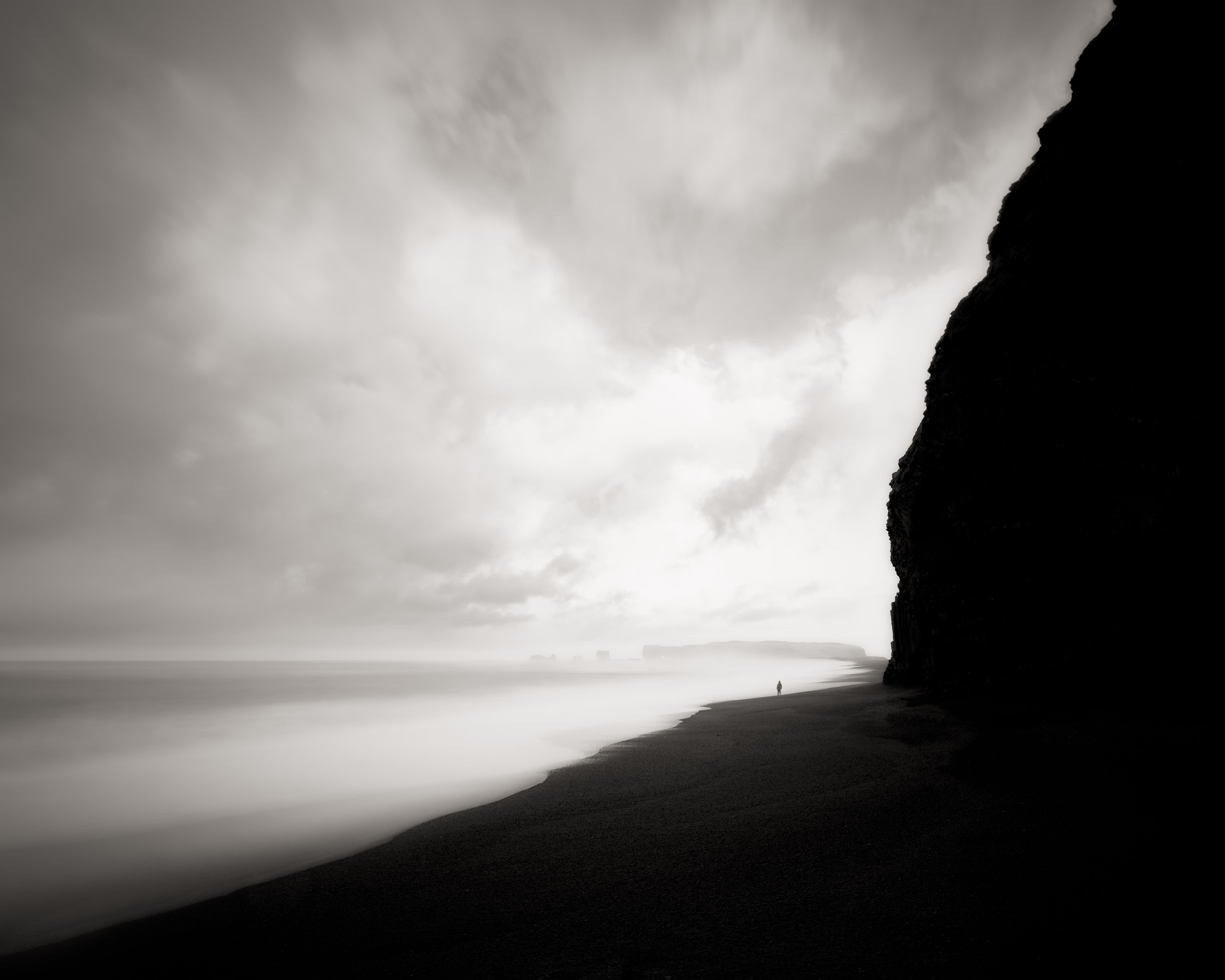 Пляж с чёрным песком, Исландия, 2018. Фотограф Джеффри Конли