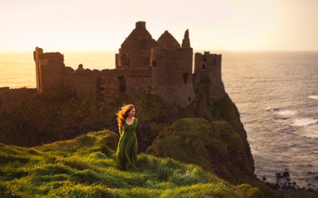 Замок Данлюс в Ирландии. Фотограф Элизабет Гэдд