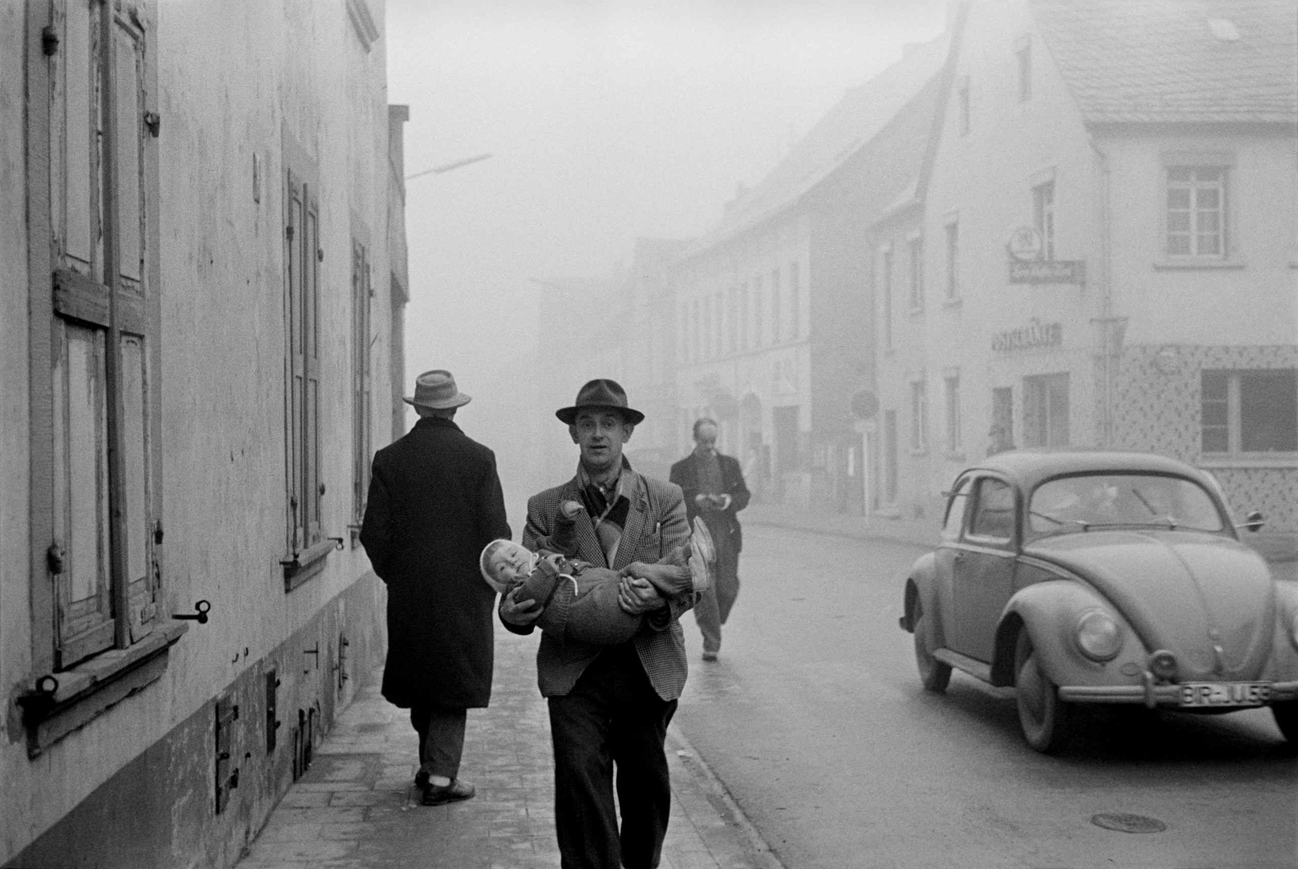 Город Рейнпфальц, Германия, 1959. Фотограф Рене Бурри