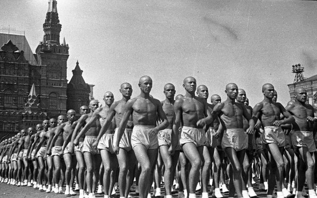 Физкультурный парад, 1938. Фотограф Сергей Васин