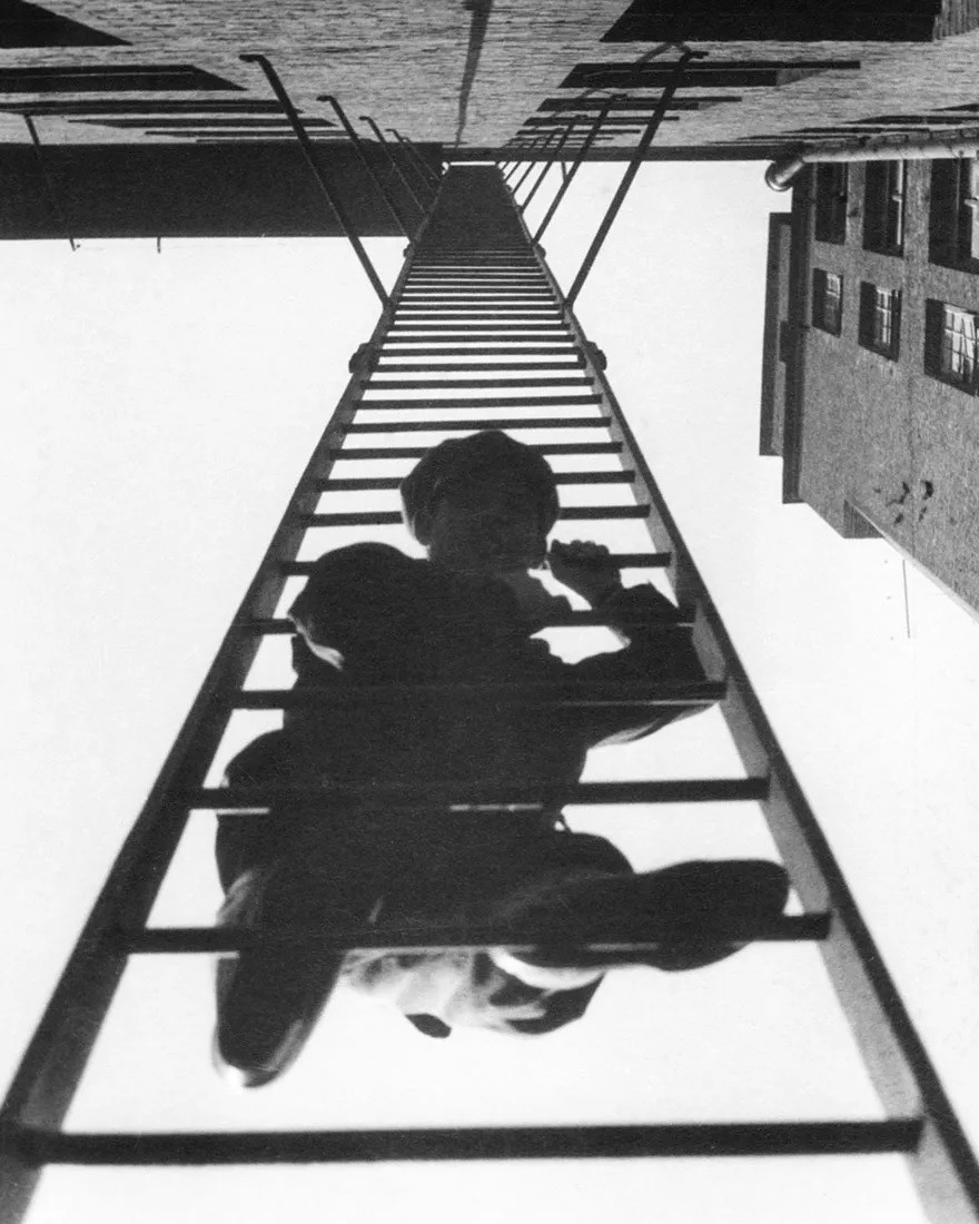 Пожарная лестница, 1925. Фотограф Александр Родченко