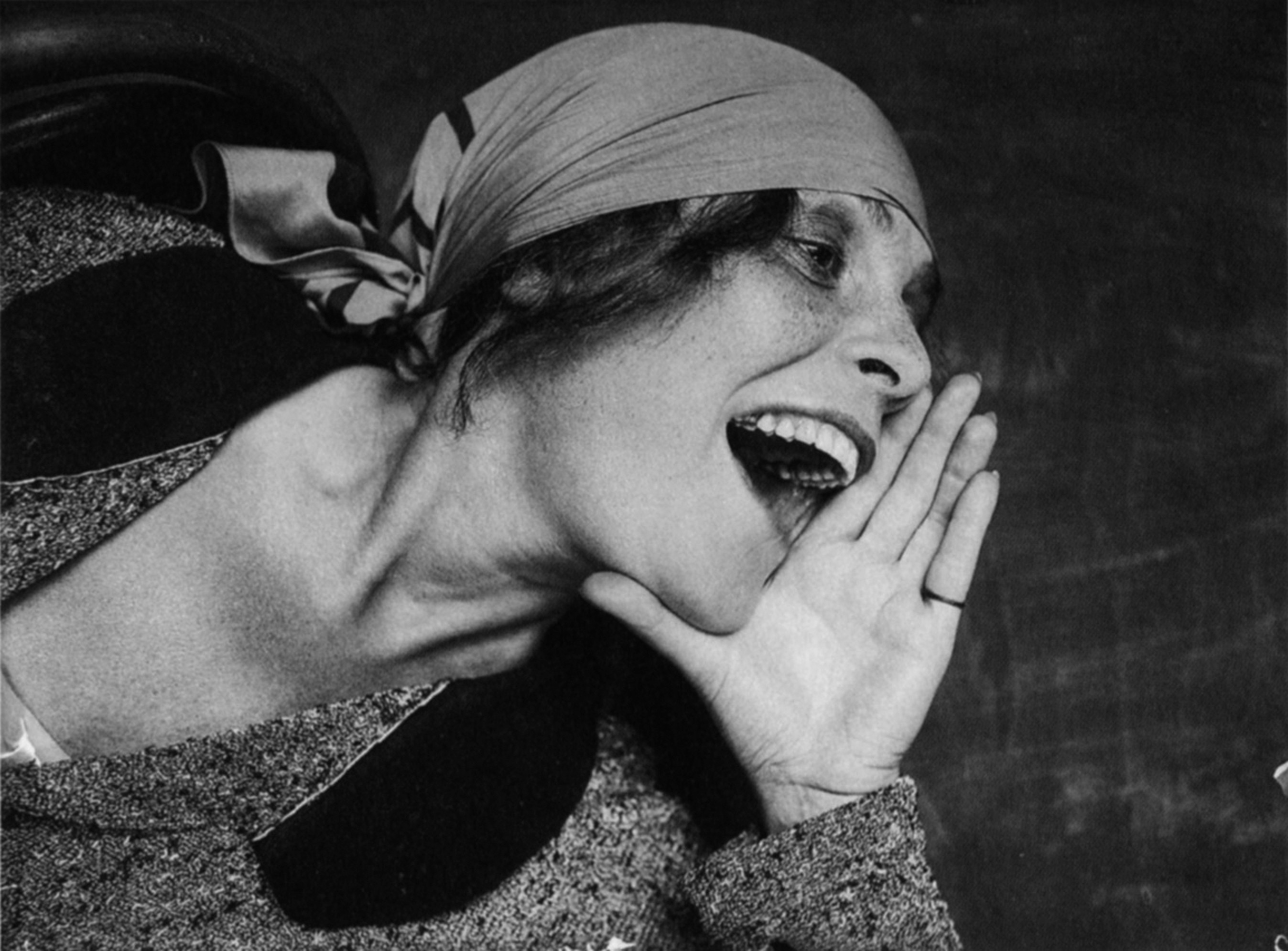 Портрет Лилии Брик на плакате «Книги», 1924. Фотограф Александр Родченко