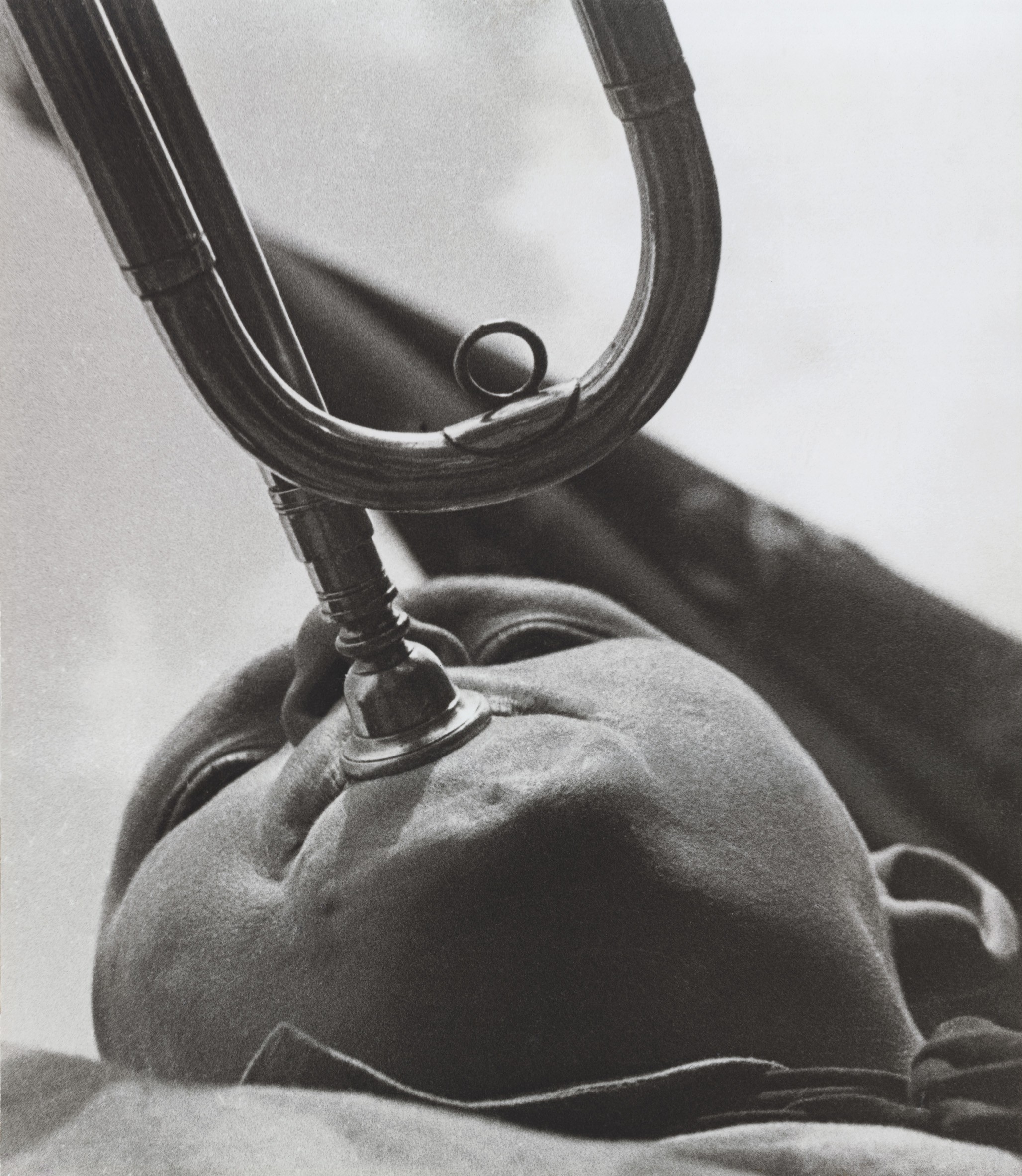 Пионер-трубач, 1930. Фотограф Александр Родченко