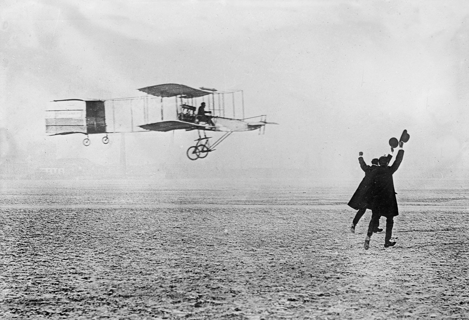 Мировой рекорд по дальности полёта изобретателя и авиаконструктора Анри Формана в 1909 году (Франция)
