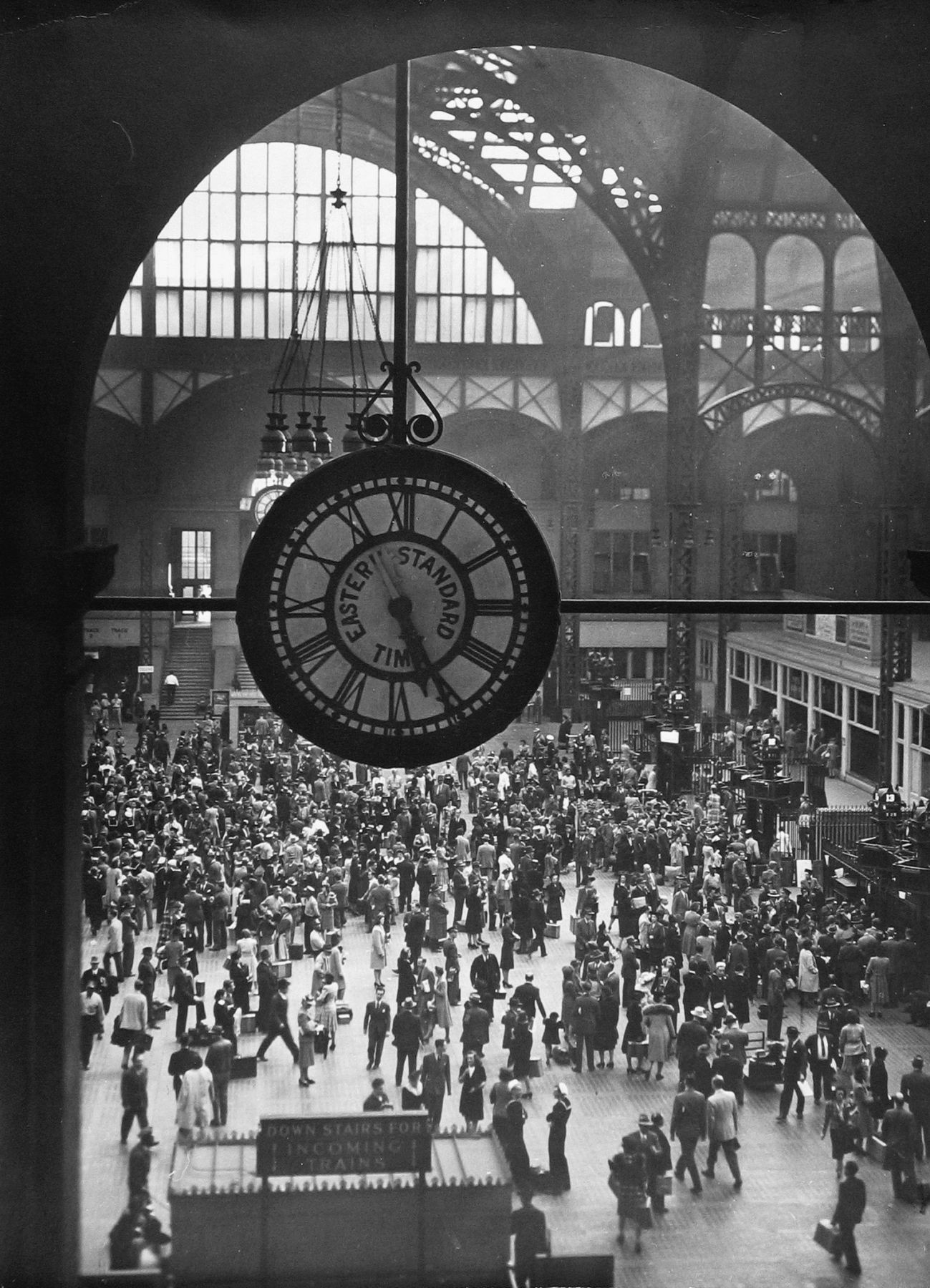 Пенсильванский вокзал (Пенн-стейшн) в Нью-Йорке, 1942. Фотограф Арнольд Игл