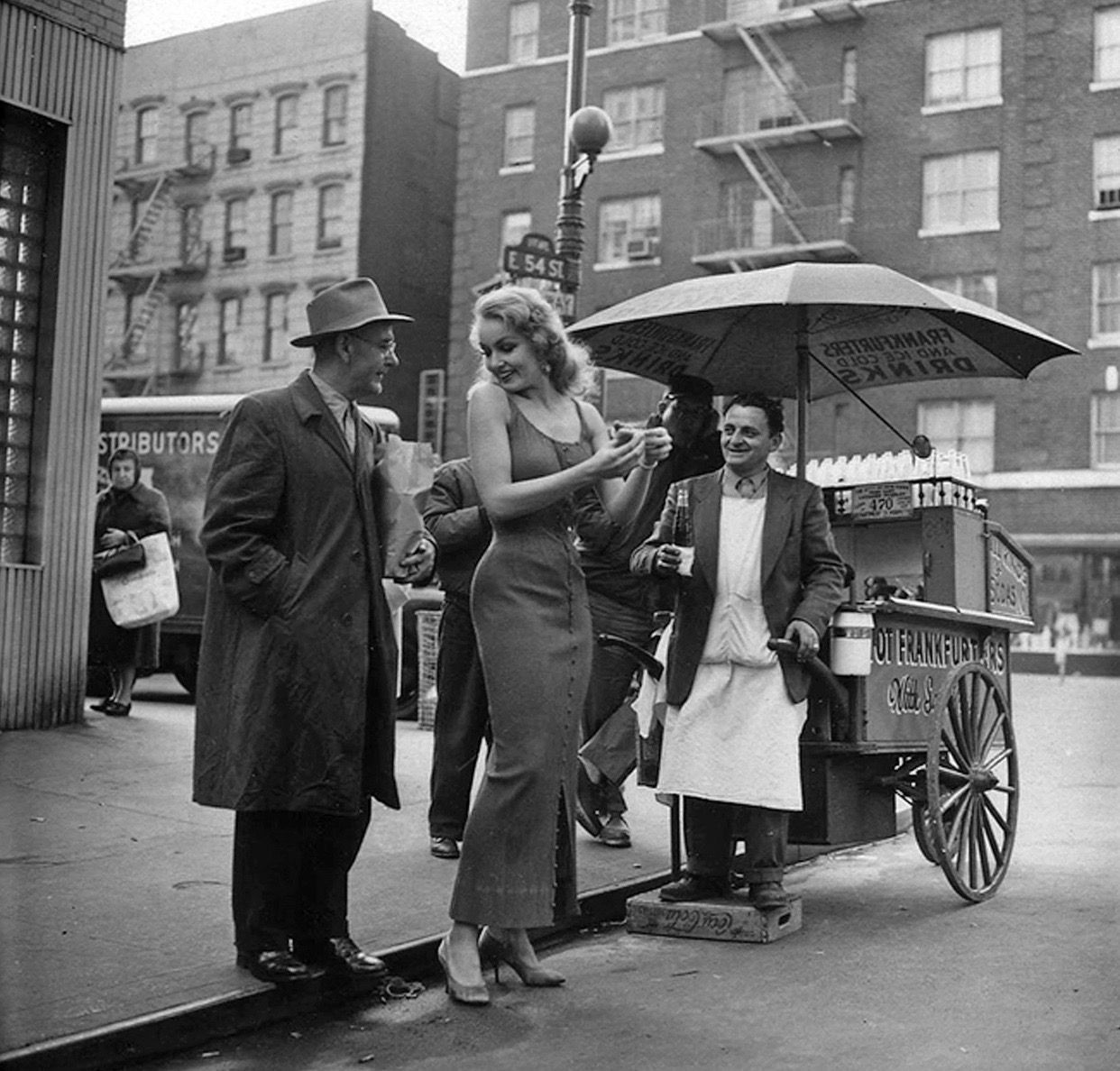 Джули Ньюмар, Нью-Йорк, 1950-е