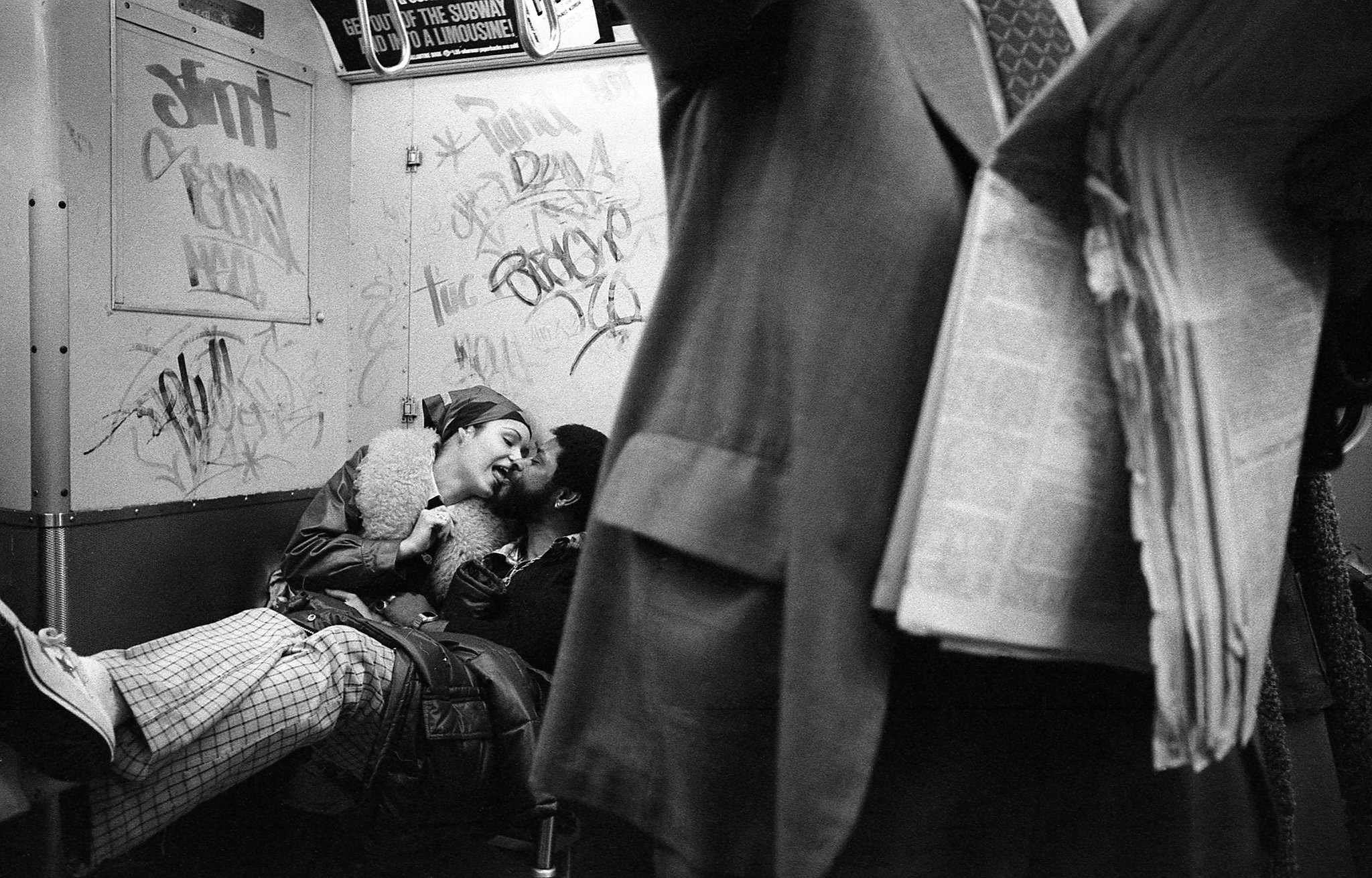 Пара в метро. Нью-Йорк, 1978. Фотограф Кэрри Боретц