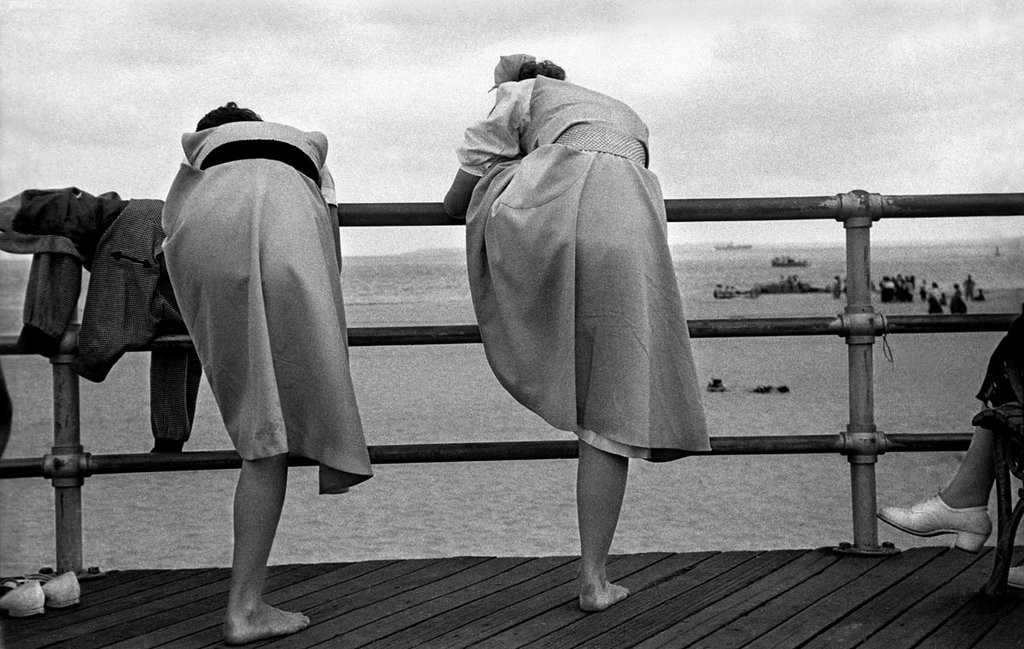 Дега на Кони-Айленде, 1950. Фотограф Гарольд Файнштейн 