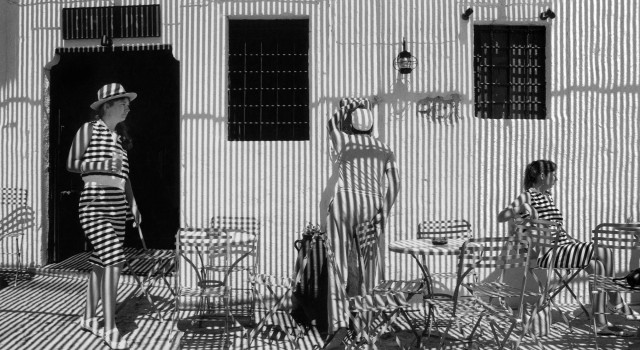 Полосы и тени, 1988. Фотограф Гарольд Файнштейн 
