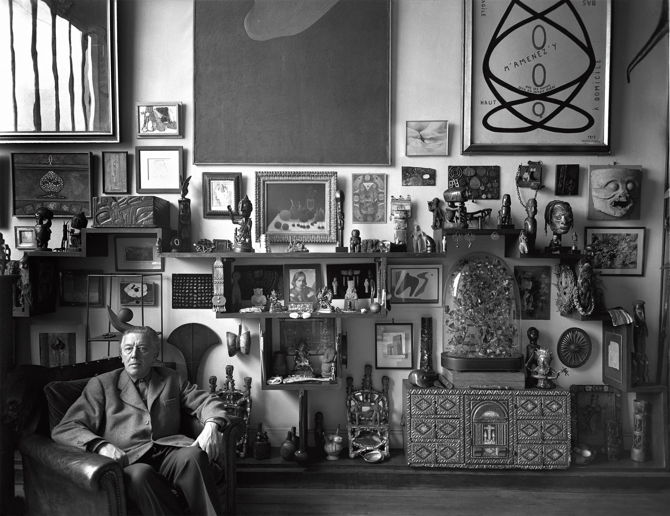 Андре Бретон дома, 1956. Фотограф Сабина Вайс