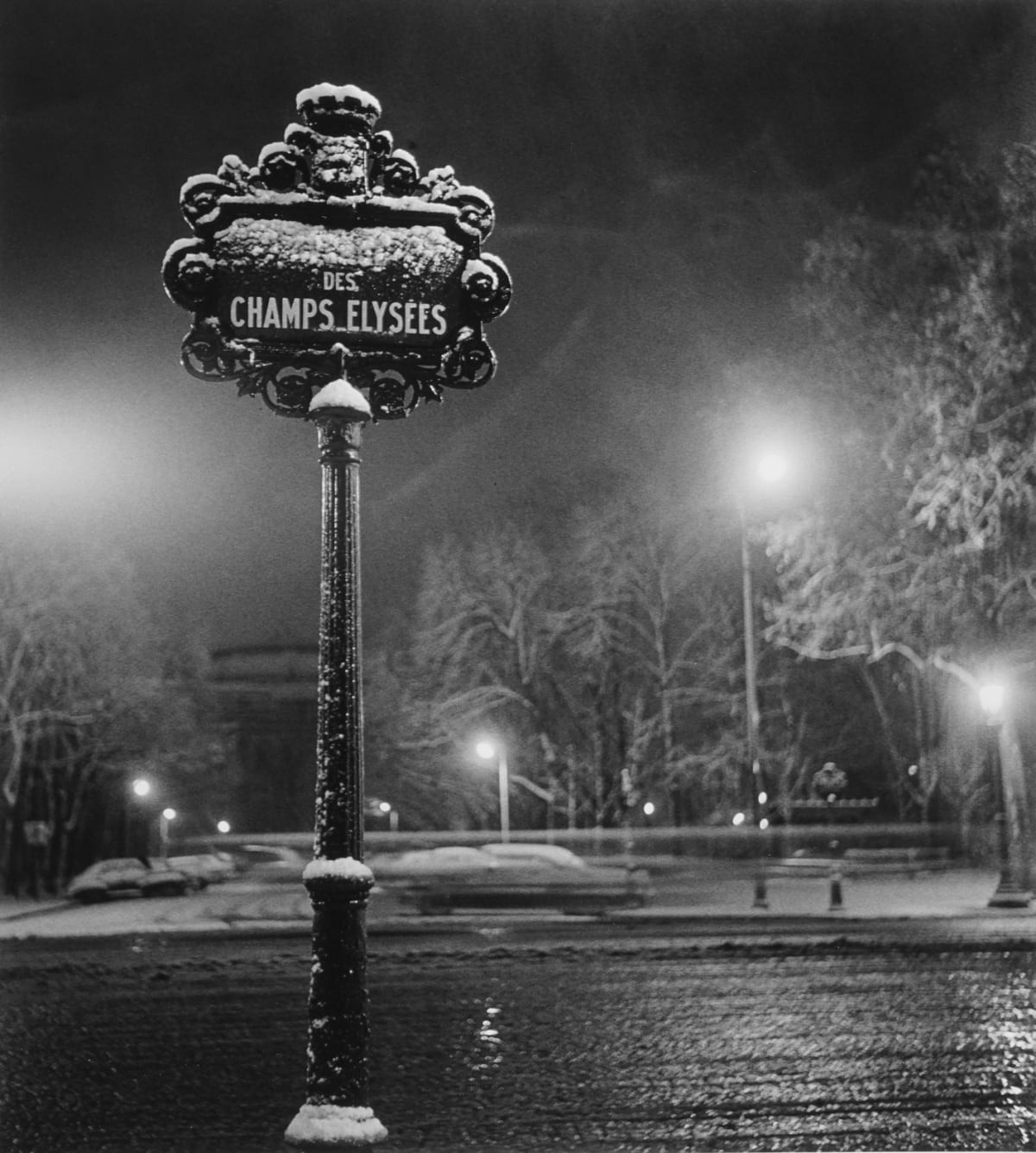 Елисейские поля, Париж, 1958. Фотограф Сабина Вайс