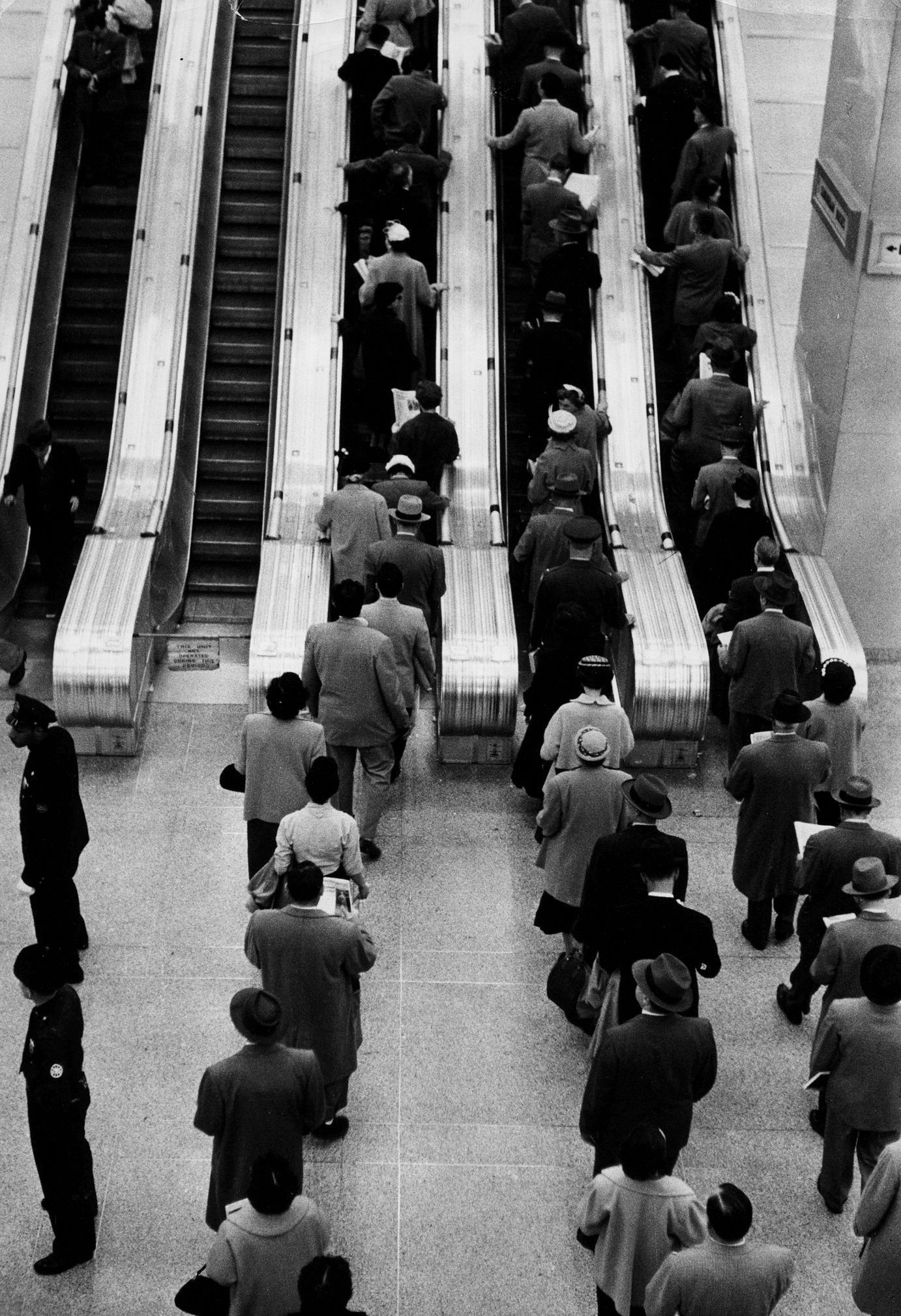 Центральный вокзал, Нью-Йорк, 1955. Фотограф Сабина Вайс