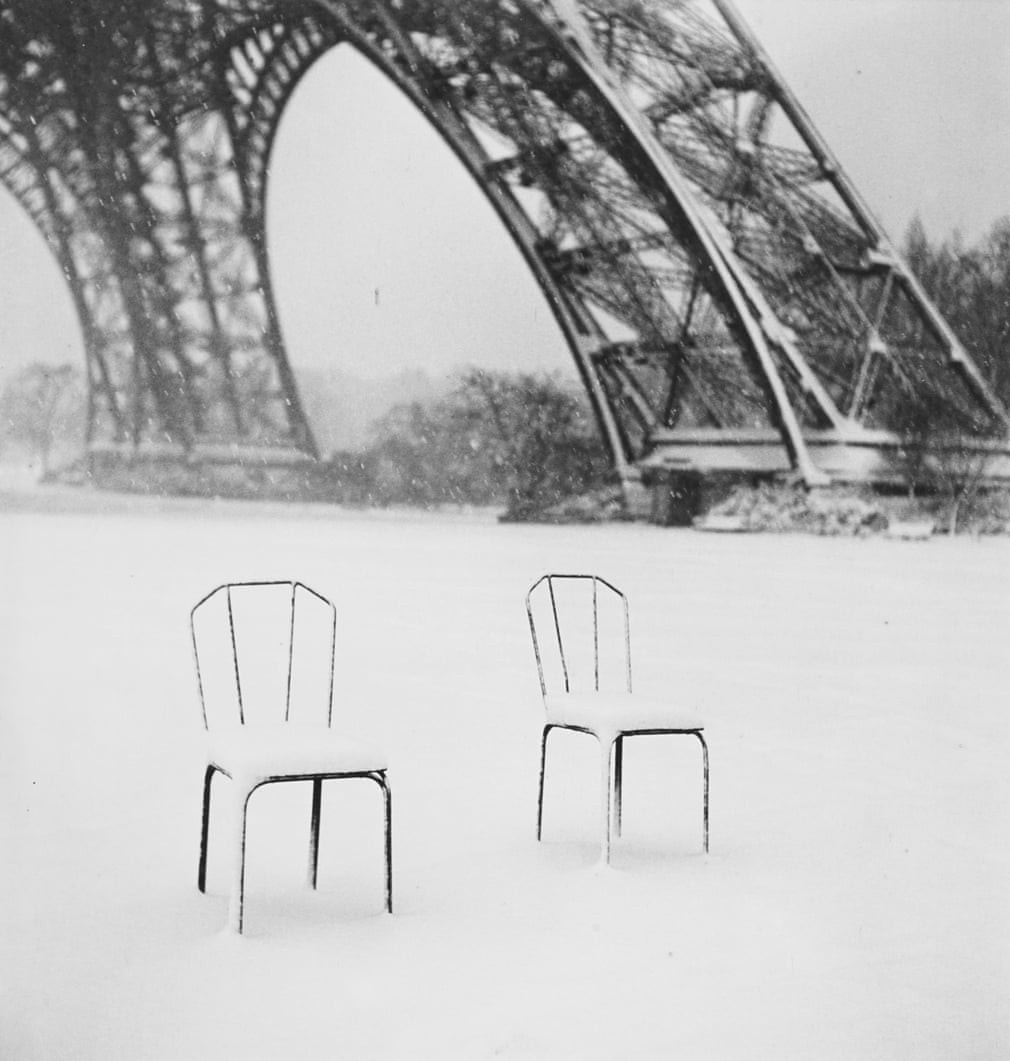 Стулья, Париж, 1952. Фотограф Сабина Вайс