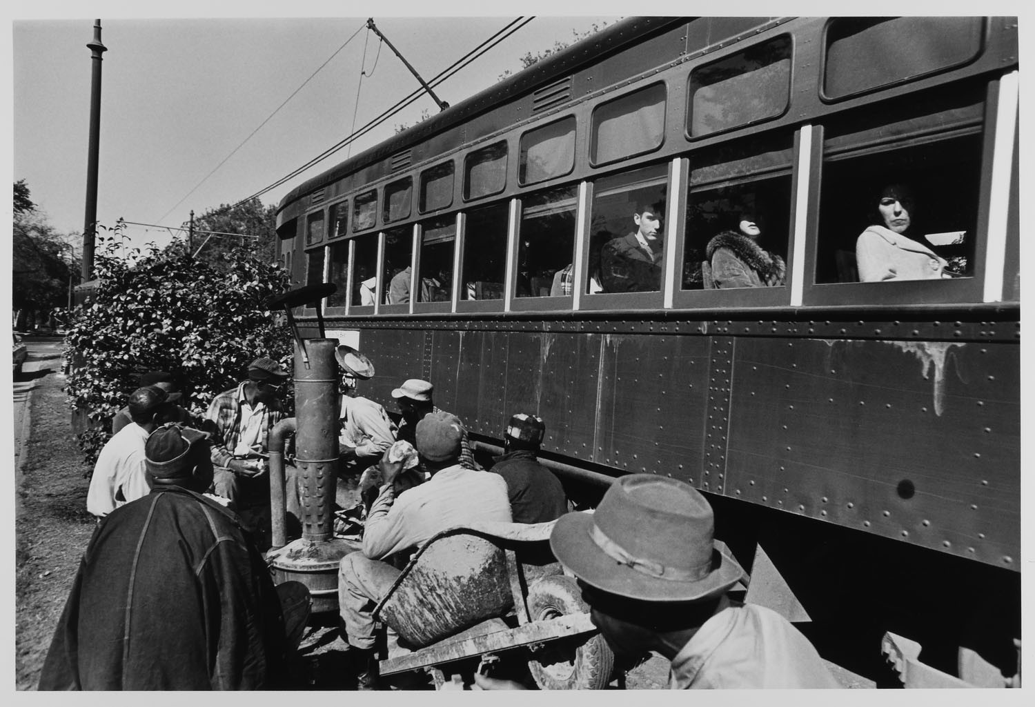 Рабочие и троллейбусы Новый Орлеан, 1965. Фотограф Леонард Фрид