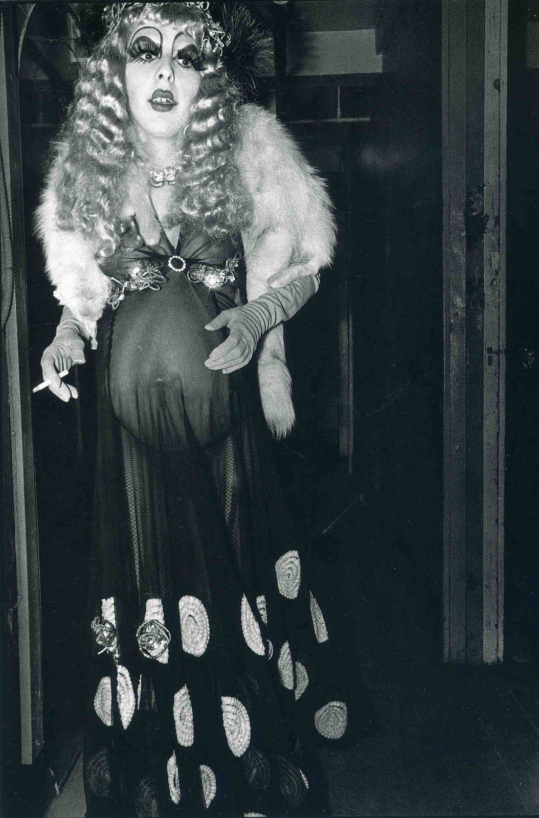 За кулисами шоу трансвеститов, Нью-Йорк, 1971. Фотограф Леонард Фрид