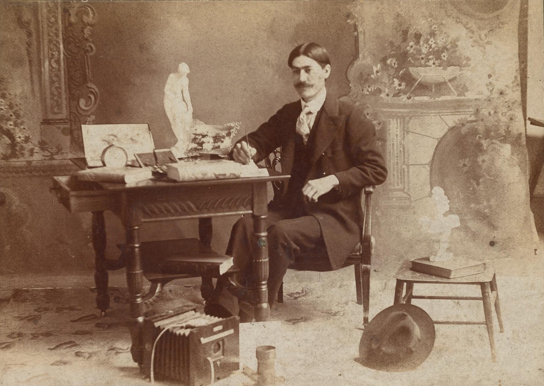 Человек с камерой, ок. 1900. Неизвестный фотограф