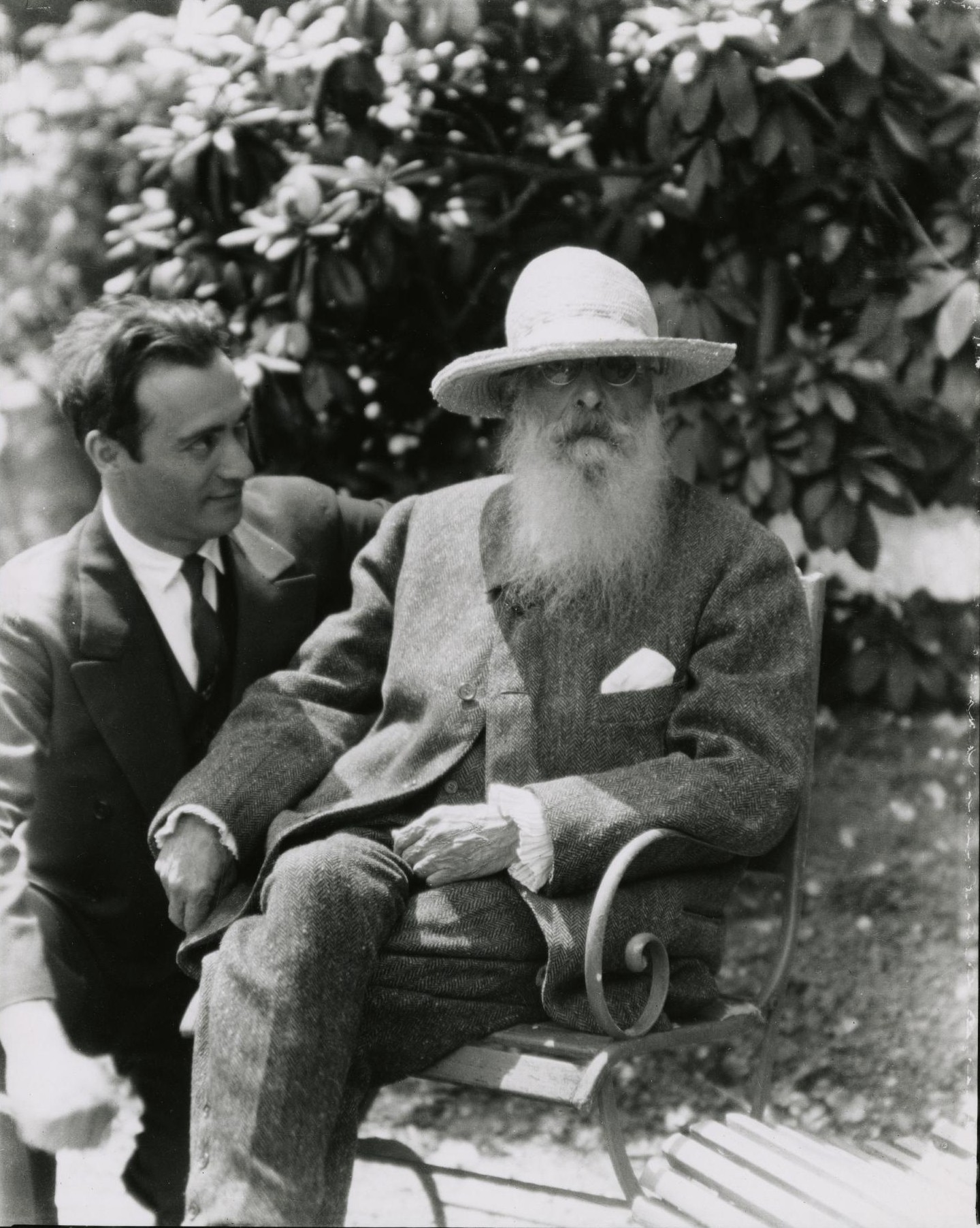 Николас Мюрей с Клодом Моне в Живерни, июнь 1926 года. Фотограф Николас Мюрей