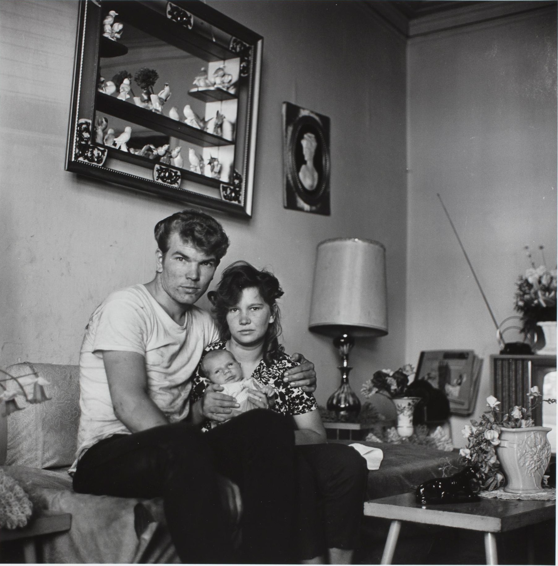 Пара с младенцем. Чикаго, 1965. Фотограф Дэнни Лайон