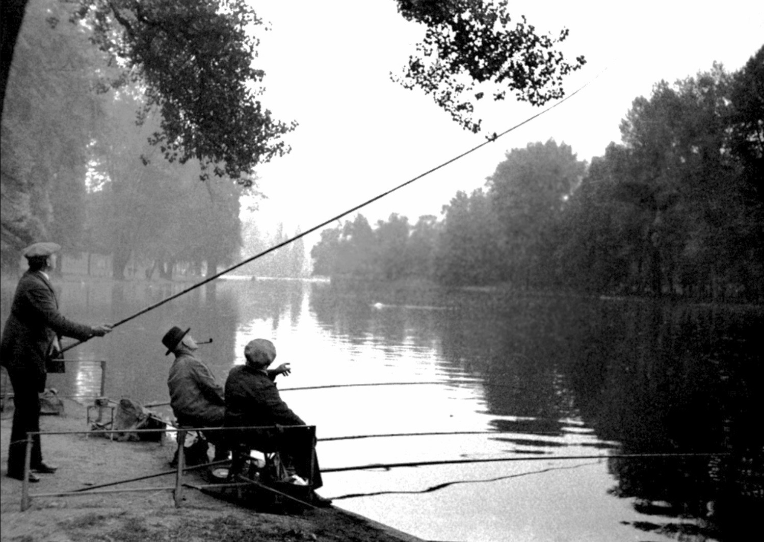 Рыбалка, Париж, 1934. Фотограф Фред Стайн