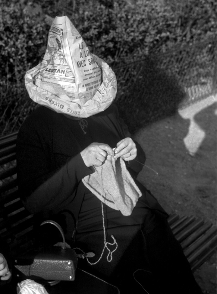Вязание, Париж, 1933. Фотограф Фред Стайн