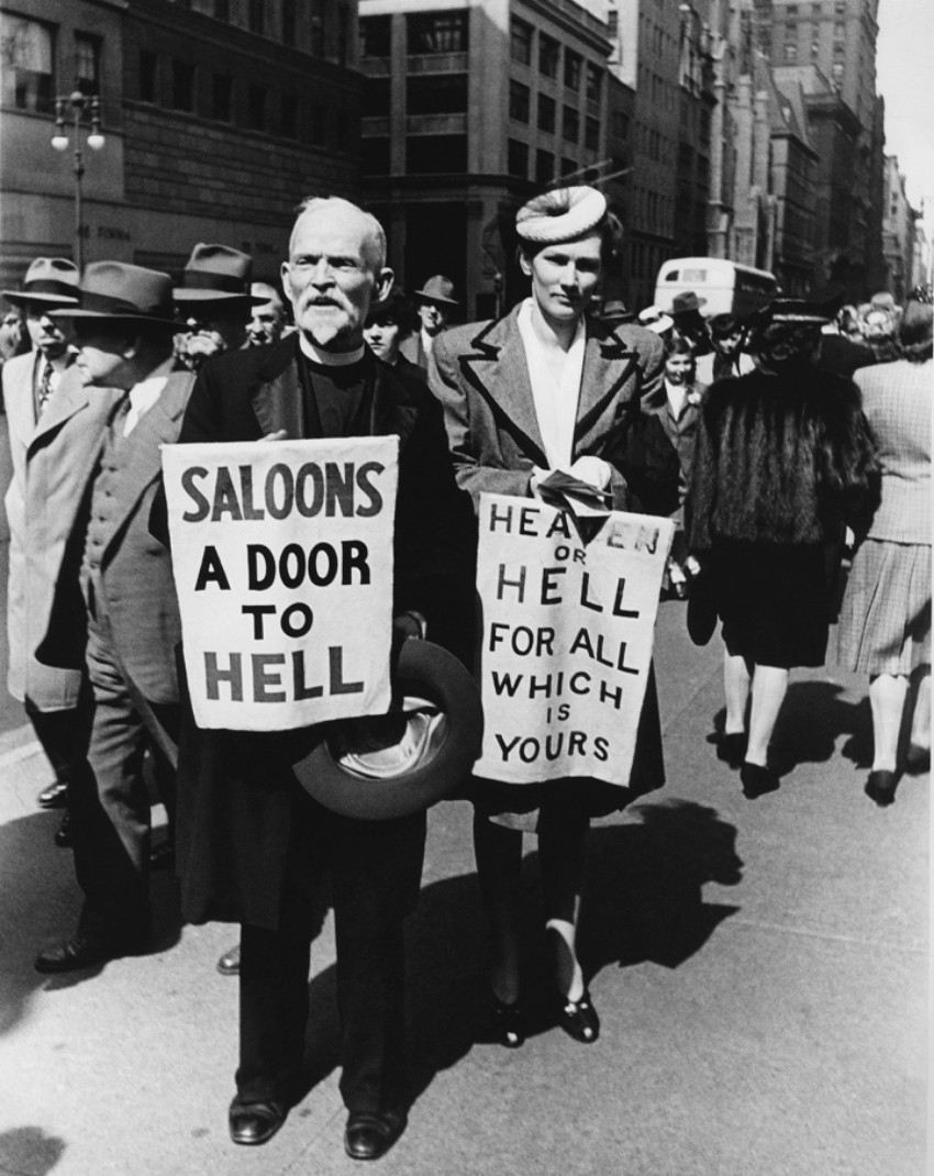 Бары - дверь в ад, Нью-Йорк, 1944. Фотограф Фред Стайн