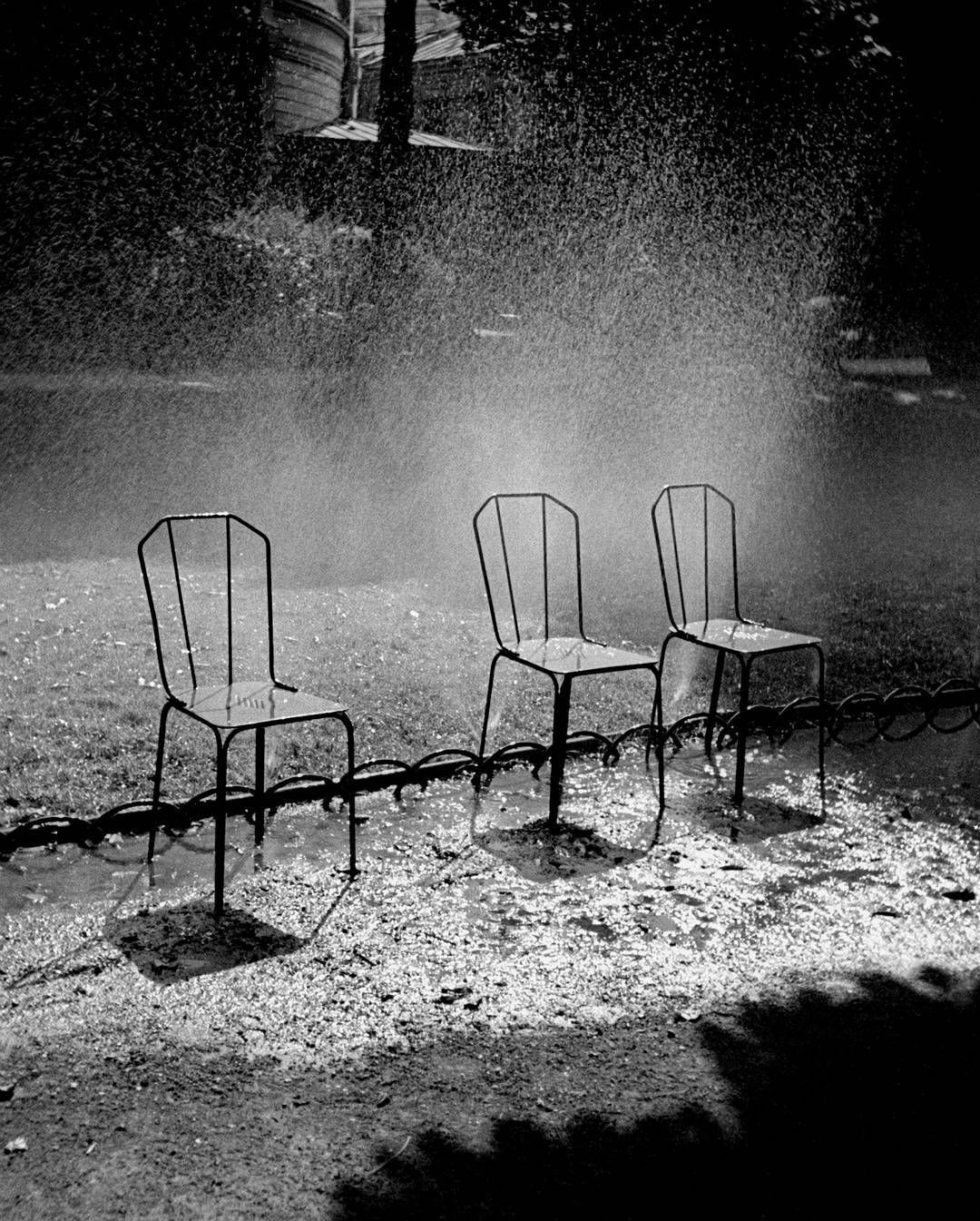 Три стула, 1936, Париж. Фотограф Фред Стайн