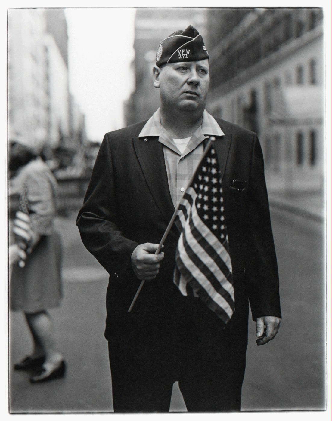 Ветеран с флагом, Нью-Йорк, 1971. Фотограф Диана Арбус