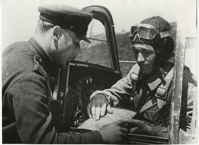 Лётчики, 1943–1945. Фотограф Ольга Ландер