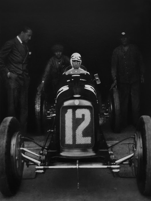 Автомобильный курс в Монлери, 1931. Фотограф Жак Анри Лартиг