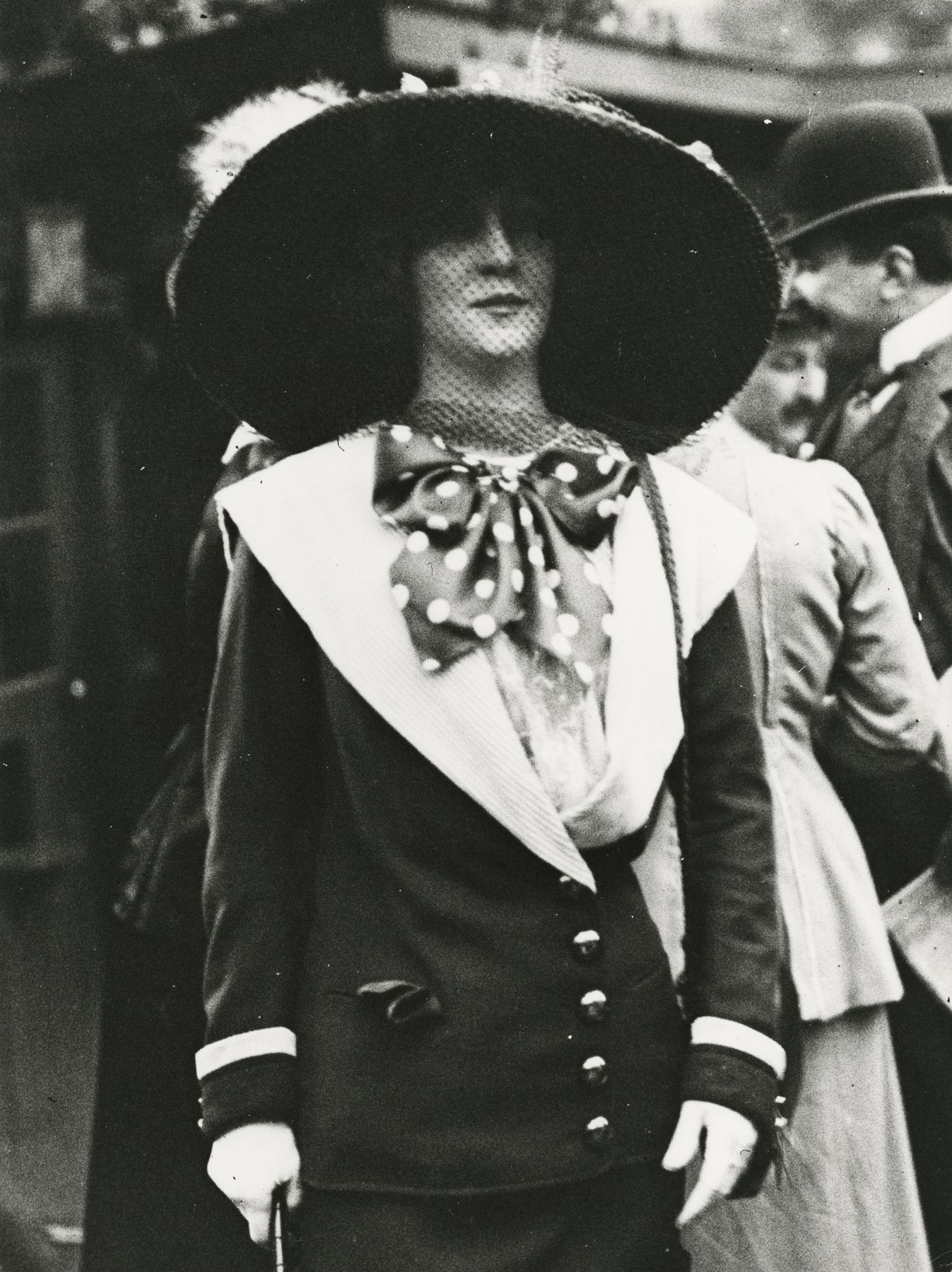 Лиана де Ленси, Париж, 1911. Фотограф Жак Анри Лартиг