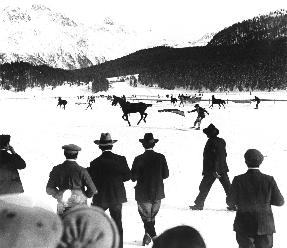 Лыжные гонки в Шамони, 1913. Фотограф Жак Анри Лартиг
