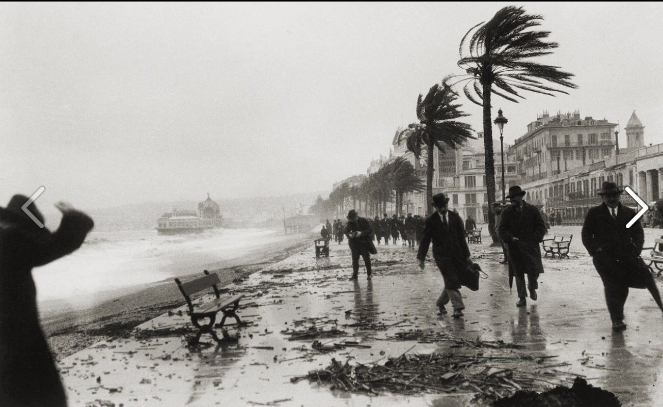 Шторм в Ницце, Франция, 1925. Фотограф Жак Анри Лартиг