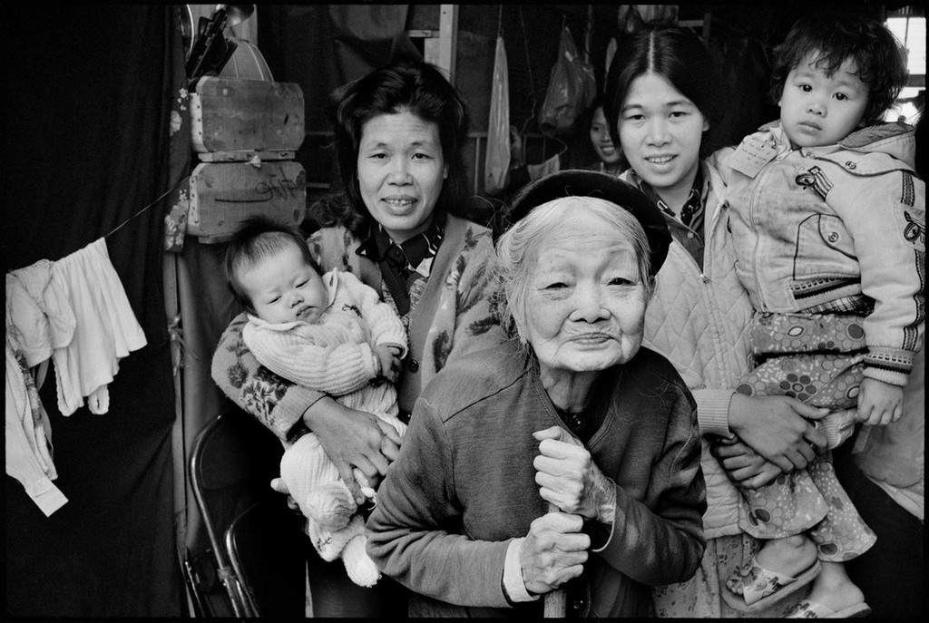 Вьетнамские беженцы в Гонконге, 1980. Фотограф Мартина Франк