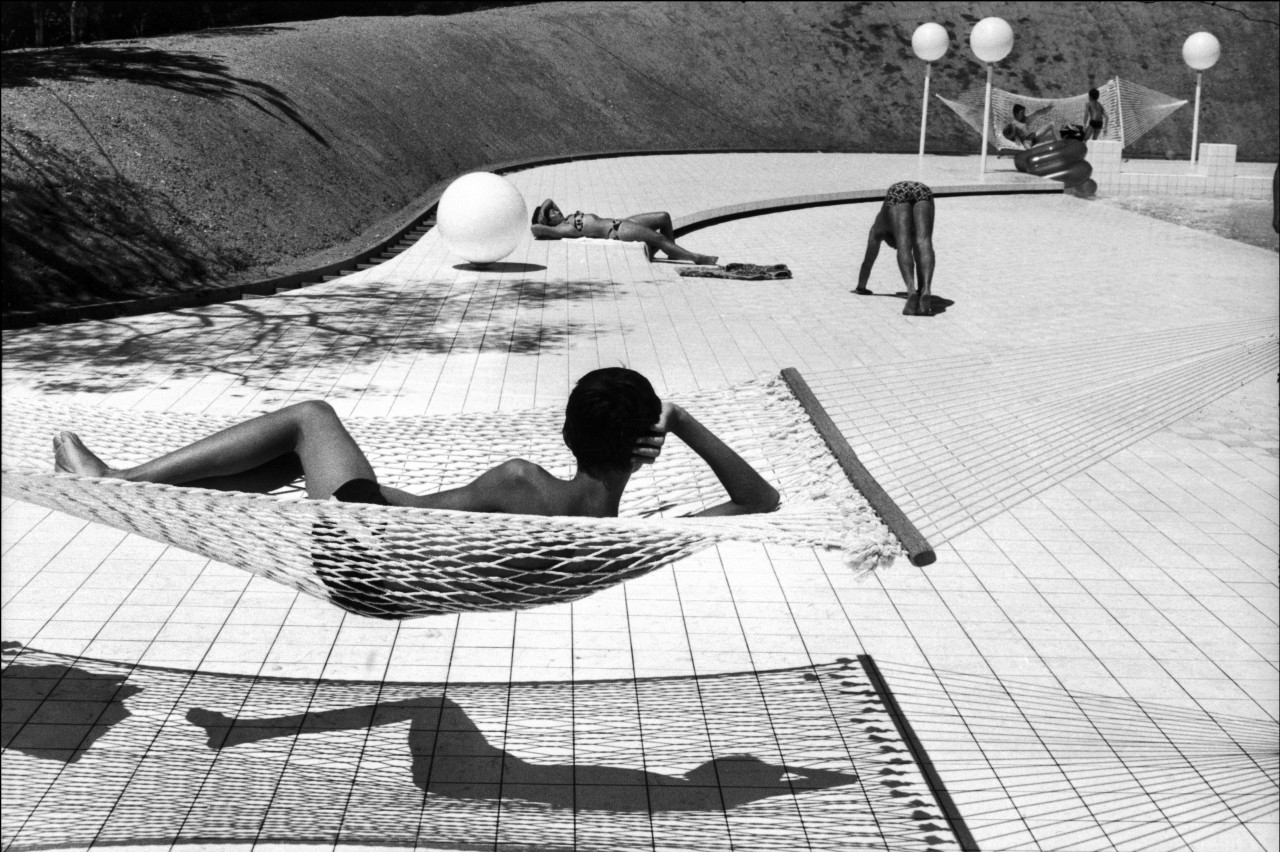 Лето у бассейна, Прованс, 1976. Фотограф Мартина Франк