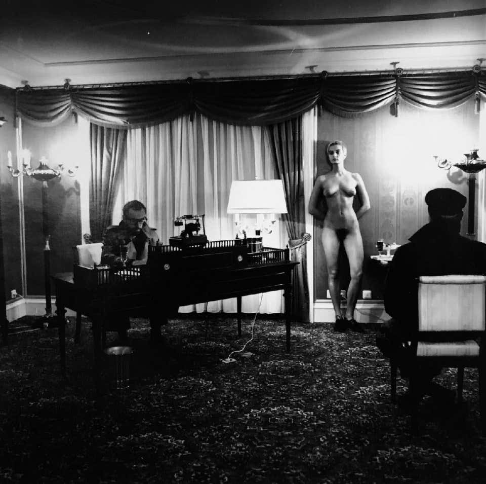 Вуайеризм в Лос-Анджелесе, 1989. Фотограф Хельмут Ньютон