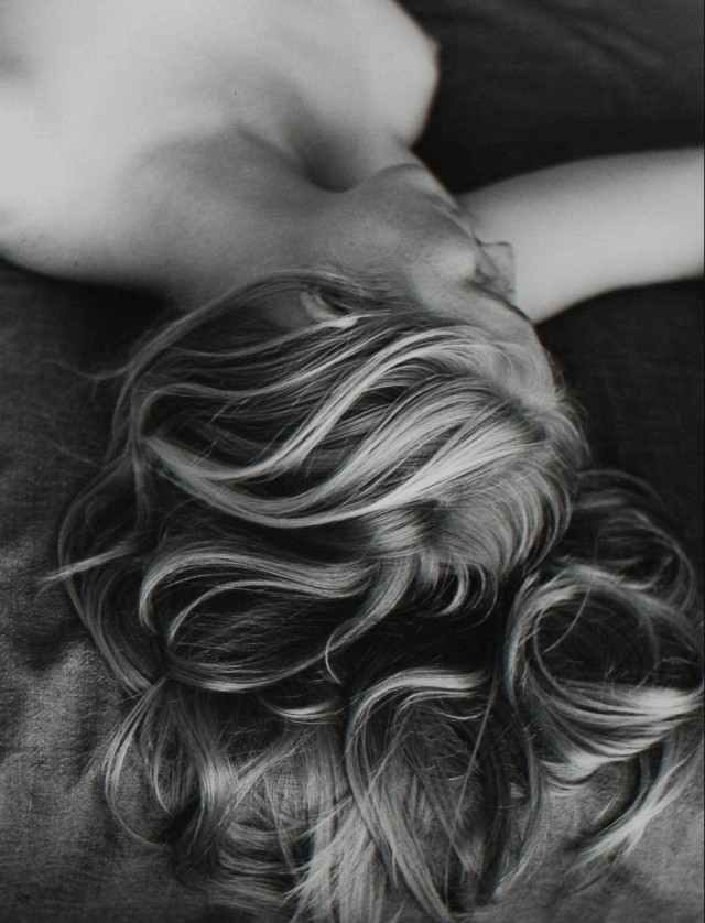 Лежащая Феникс, 1968. Фотограф Имоджен Каннингем