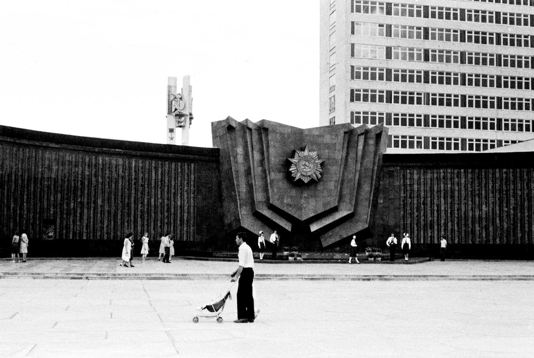 Площадь Славы, Хабаровск, 1985. Фотограф Игорь Пальмин