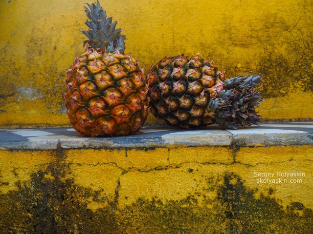 Pineapple mood. Photographer Sergey Kolyaskin
