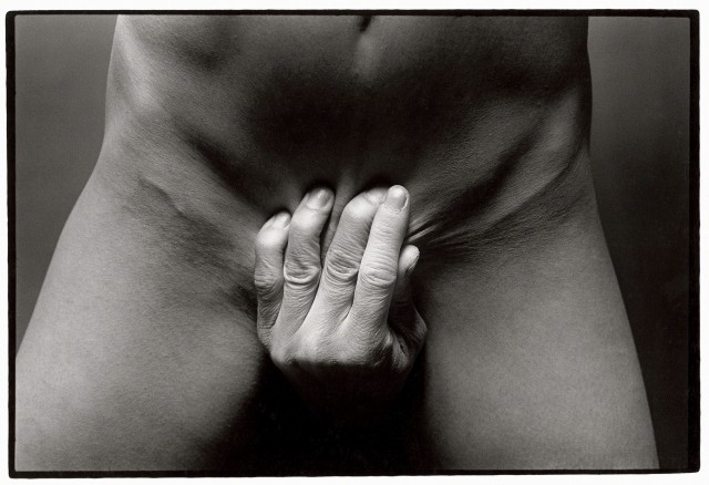 Объятия-47, 1970. Фотограф Эйко Хосоэ