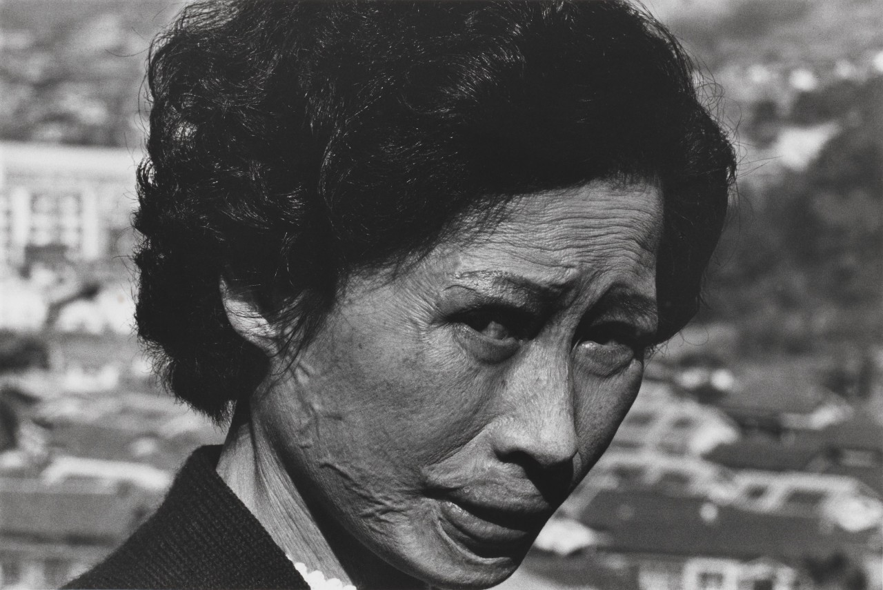 Христианка с келоидными шрамами, Нагасаки, 1961. Фотограф Сёмэй Томацу